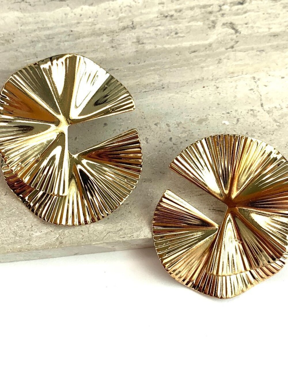 NEW Anthropologie RMN Lola Stacked Wavy Gold Statement Earrings